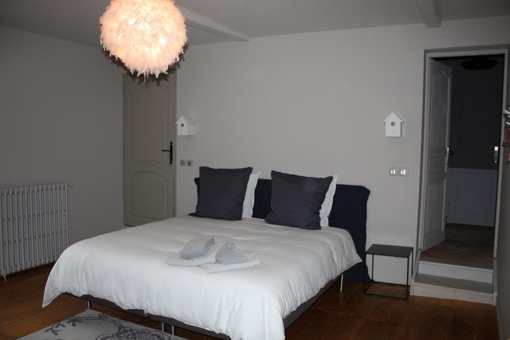Bed In Bellongue Aucazein Quarto foto