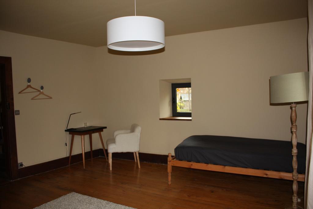 Bed In Bellongue Aucazein Quarto foto